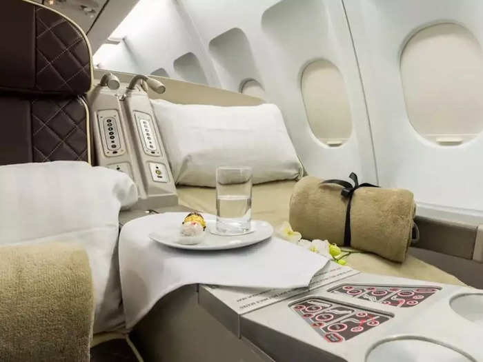 In addition to lie-flat beds, the comfortable loungers come with the regular bells and whistles of business class, including reading lights and linens…