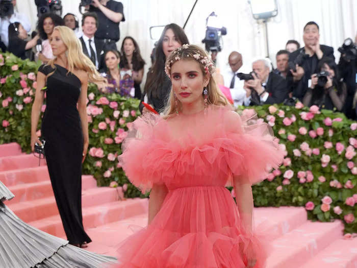 Emma Roberts wore a unique, eye-catching pink dress in which tulle was the main event.