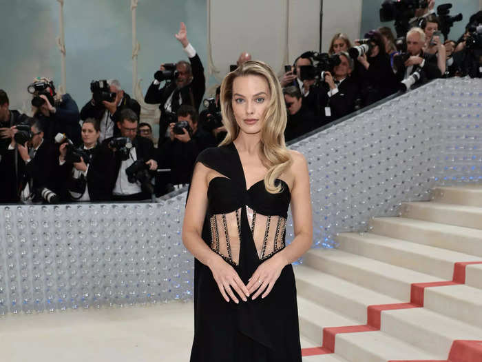 Margot Robbie wore archival Chanel from the design house